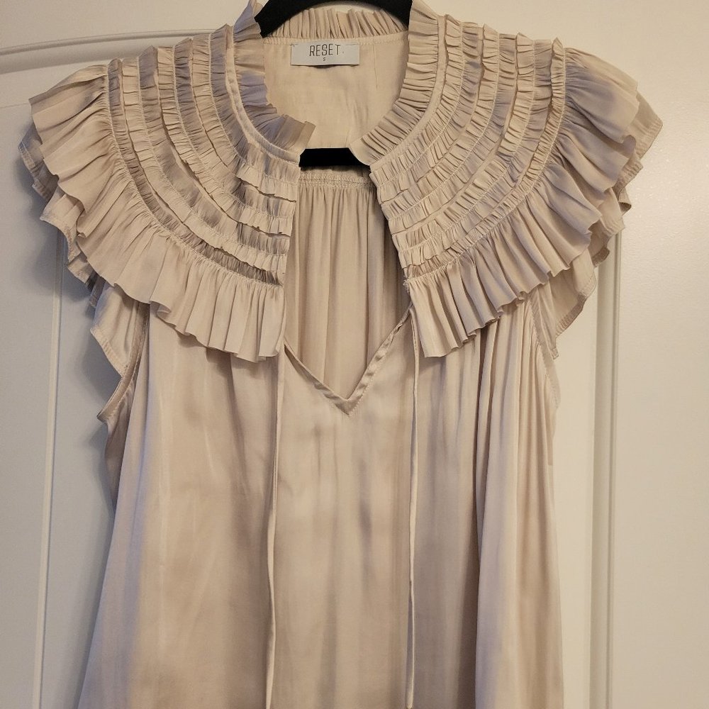 Reset ruffled yoke sleevless top Size Small